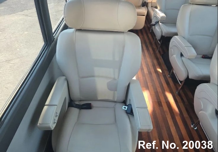  Hyundai / New County Stock No. 20038